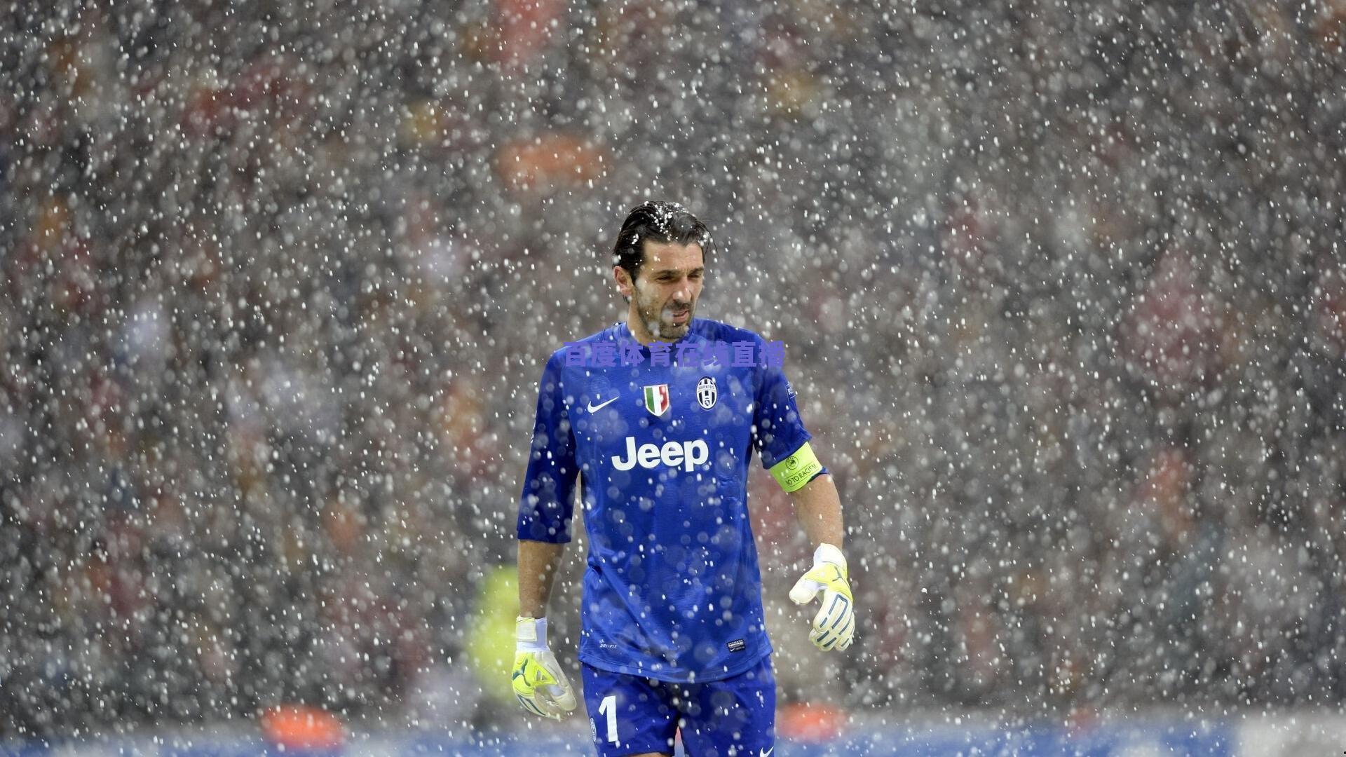 巴萨锋线引援计划曝光，莱万去留未定，三大目标浮现引关注